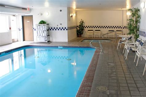 ellensburg hotels with pools